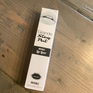 Grande Stay Put Invisible Lip Liner